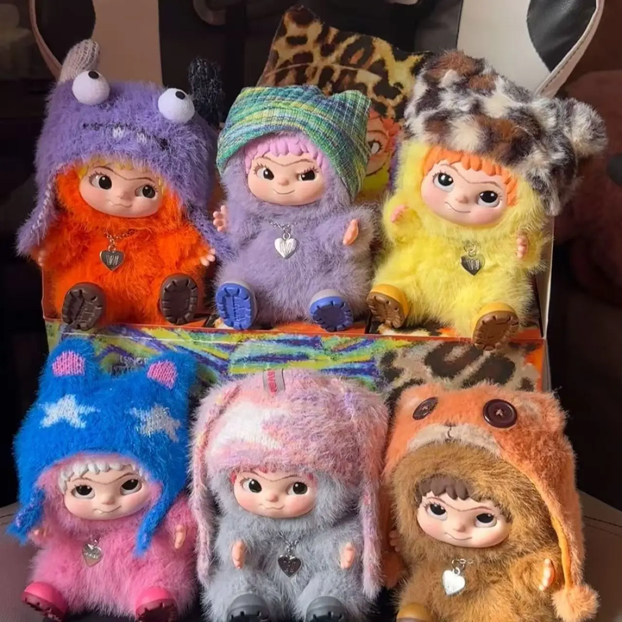 WAKUKU Fuzzy Trendy Fun Party Series – Official Designer Collectible Art Toy